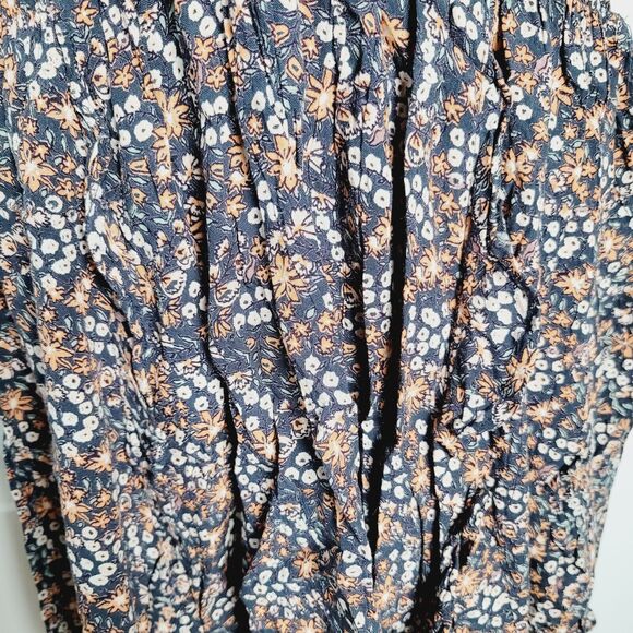 Angie Dress Medium Blue Ditzy Floral Plunge Neck Flutter Smock Waist Beach Boho - Picture 3 of 11